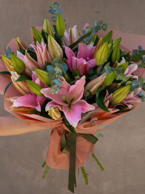 LILY_BOUQUET_1-1.jpg