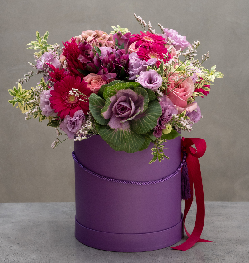 Country Garden Roses & Seasonal Flowers Holland Flower